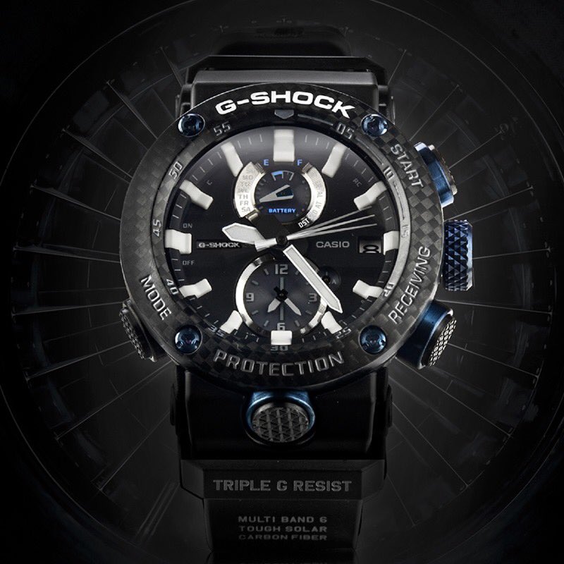 CadranMontres's tweet image. GWR-B1000 : Grâce à la légèreté du carbone qui compose le boîtier elle pèse seulement 72 grammes. Elle vous tente ?
#cadranmontre #luxembourg 
Bluetooth smart ✅
Fonctionnement solaire ✅
Mise à l'heure via radio-pilotage ✅
Boitier en carbone ultra résistant et ultra léger... ✅