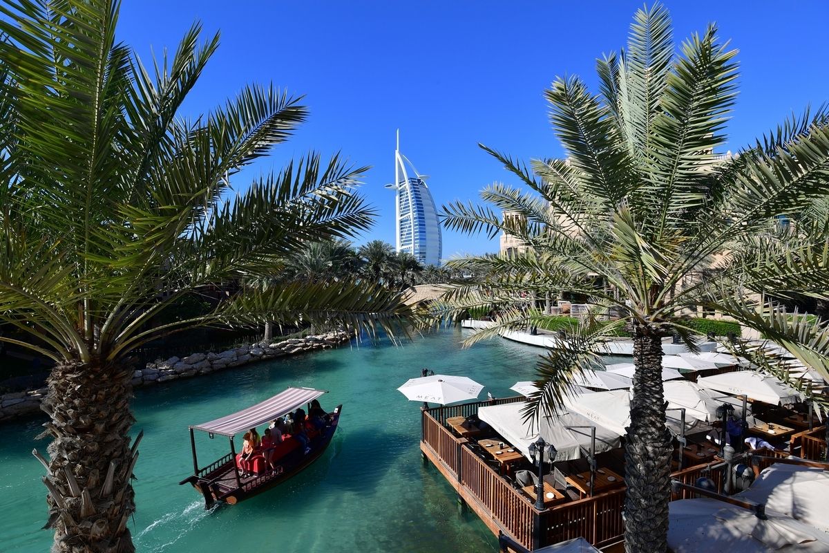 zoompropertyuae's tweet photo. Property deals cumulatively worth Dh5.6 billion were transacted in Dubai during Ramadan this year.
There were off-plan transactions worth Dh2.63 billion, an increase of 51 per cent compared to Ramadan 2018
#ZoomProperty
https://t.co/K6k2epEXYK https://t.co/oGycalGsPC