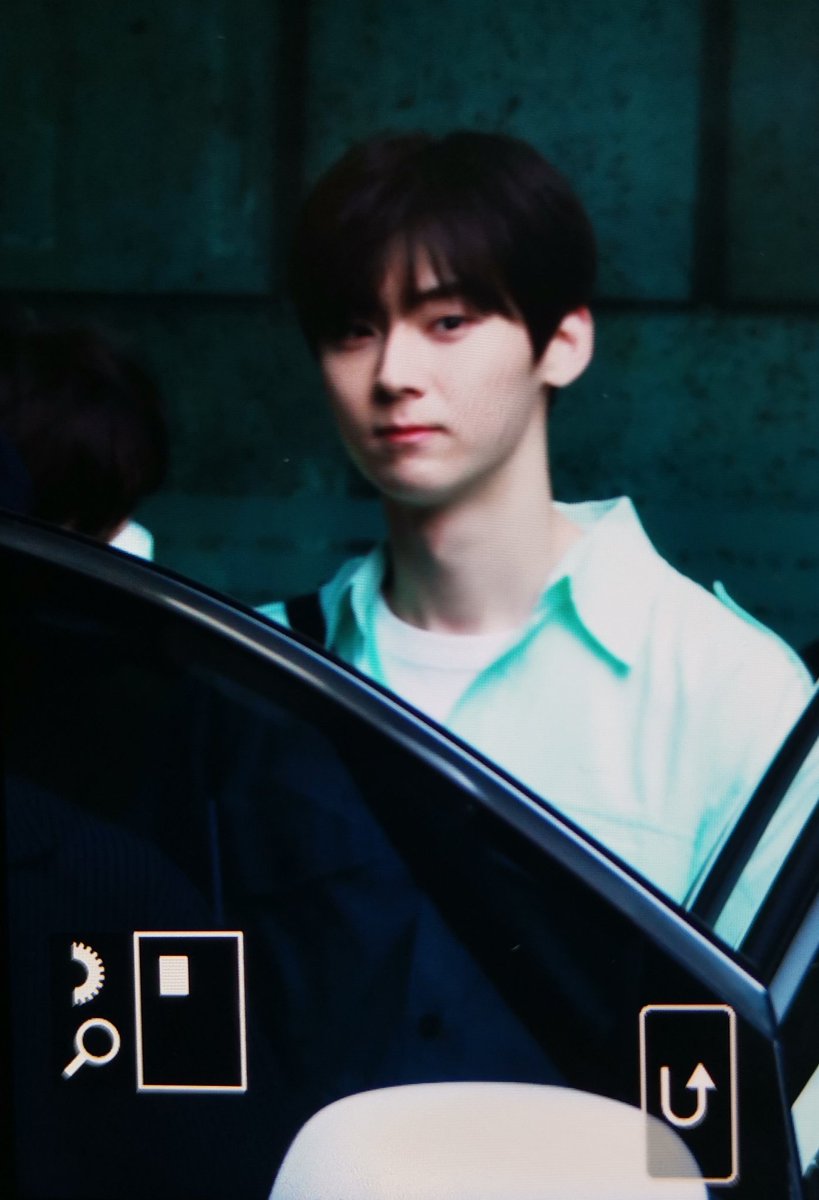 190615

#민현 #minhyun #황민현