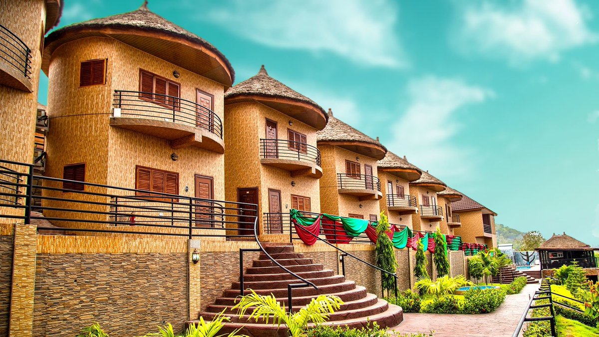 NodeEight's tweet photo. “Woezor” means welcome in Ewe, the local dialect widely spoken in Ho.  The city is green, clean and safe. 

#Hocity offers a unique blend of business, hospitality, and leisure experience. 
#VisitHo #VoltaRegion 

#TourismInGhana #YearofReturn #TourismHub #InnovationHub https://t.co/UOiaWOZHUP