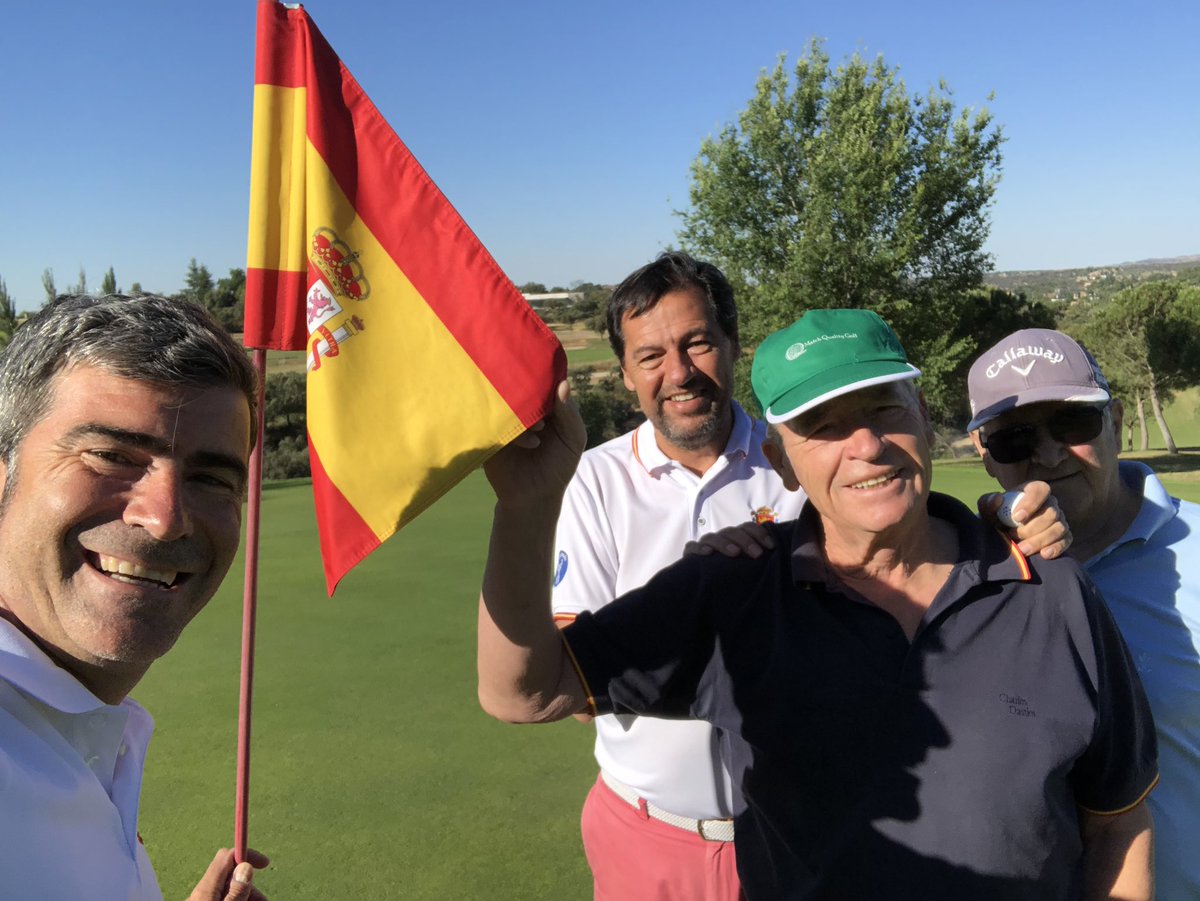 esteban_pacios's tweet photo. En el lío con los compinches..
#golf #lasmatasgolf #torneosocial https://t.co/wt8t5vd3Lv