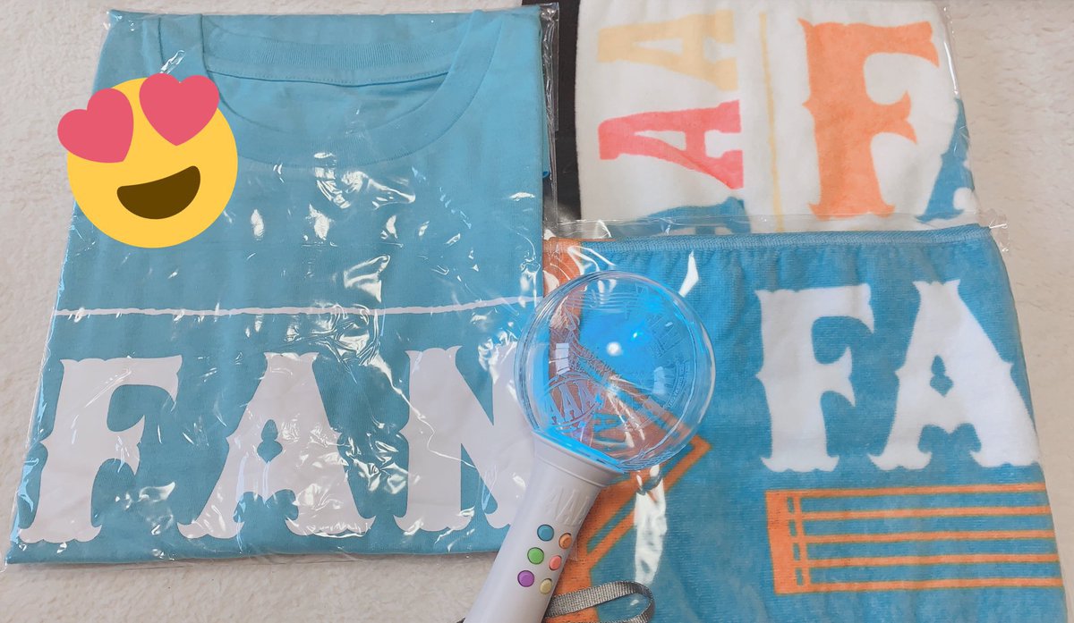 notuse0014's tweet photo. グッズ届いたー！！

真ちゃん運良すぎてビビる😆
ブレスバンドとスマホリングが特に💙
え〜パンダ、レア２つとかやばい😵 https://t.co/GsMBqrUvIa