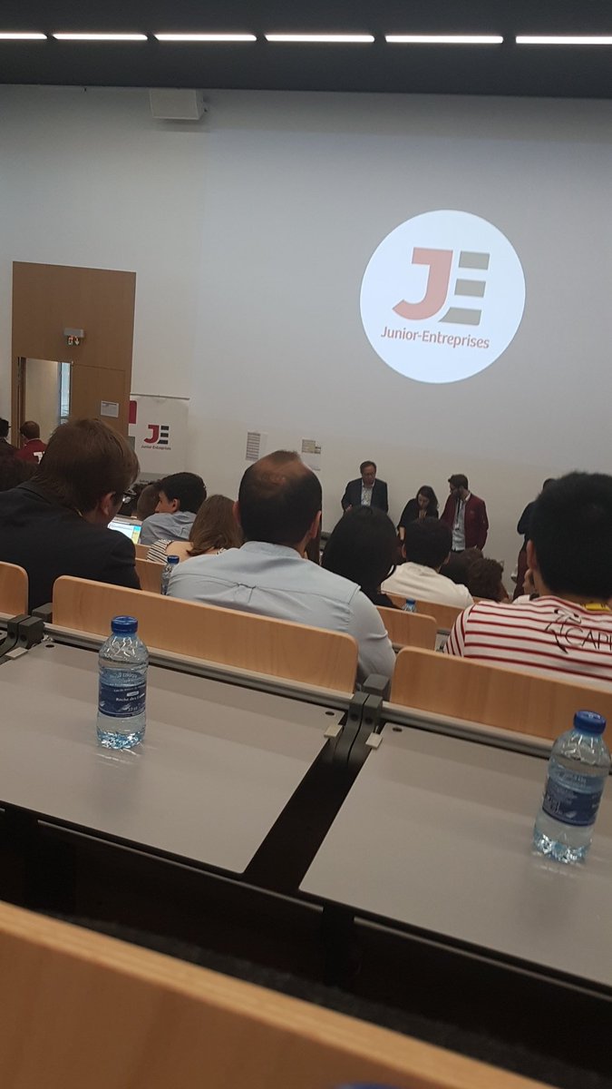 UP_beauvais's tweet photo. @UP_beauvais en direct de l'#AGPJUIN19 avec @UP_Rouen
Merci à la @cnje et à @iesegconseilp https://t.co/hFsStNnDI3
