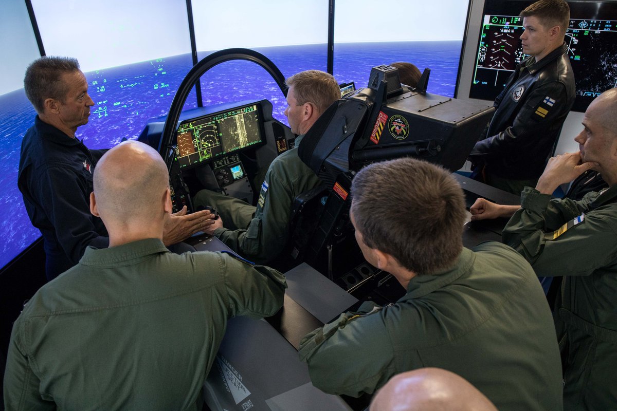 f 35 cockpit high resolution
