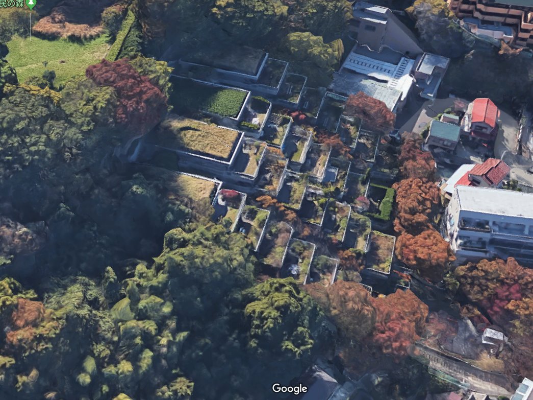 Twitter 上的 たけうち その前年にも 百合が丘ヴィレッジ で日本建築家協会25年賞を受賞 実際の住み心地 住み勝手はどうなんだろうと思ったら テラス42 現 ヒルサイドテラス平山城址 についての好記事 里山にそびえる 段々御殿 は 天上の暮らし があっ