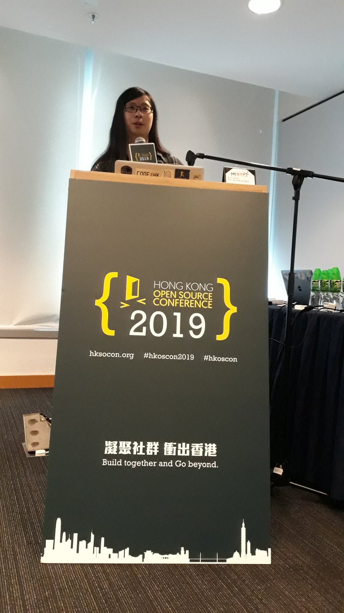 RealyUniqueName's tweet photo. .@andy_li presenting Haxe 4 at HKOSCon2019 @hkoscon #hkoscon https://t.co/2p57kbZuzT