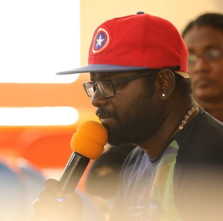 FansmarkApp's tweet photo. Happy Birthday Multi Talented Arunrajakamaraj❤ @FansmarkApp Team wishes Director, Actor, Lyricist and Singer @Arunrajakamaraj a very Happy Birthday 😍😍💐 Best Wishes for your Upcoming Flicks &amp; Have a Great Year Ahead🤗

#HBDArunRajaKamaraj #Fansmark https://t.co/eyAkmB2sff