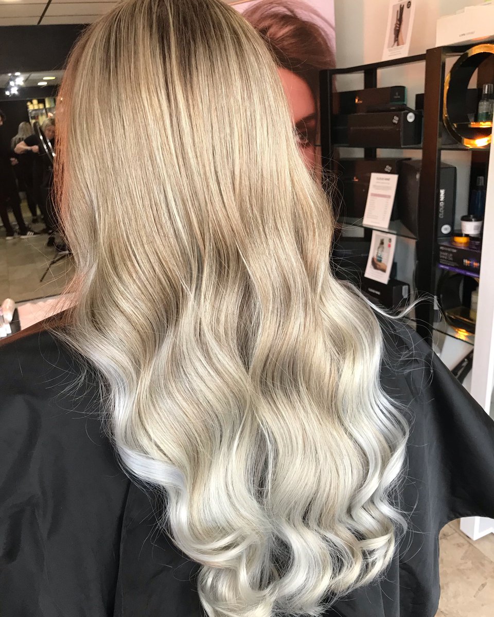 teessidesalon's tweet image. Iced out balayage by senior stylist Aidan! Have a fantastic holiday and wedding day in sunny Cyprus! #balayage #kolestonperfect #bridalhair