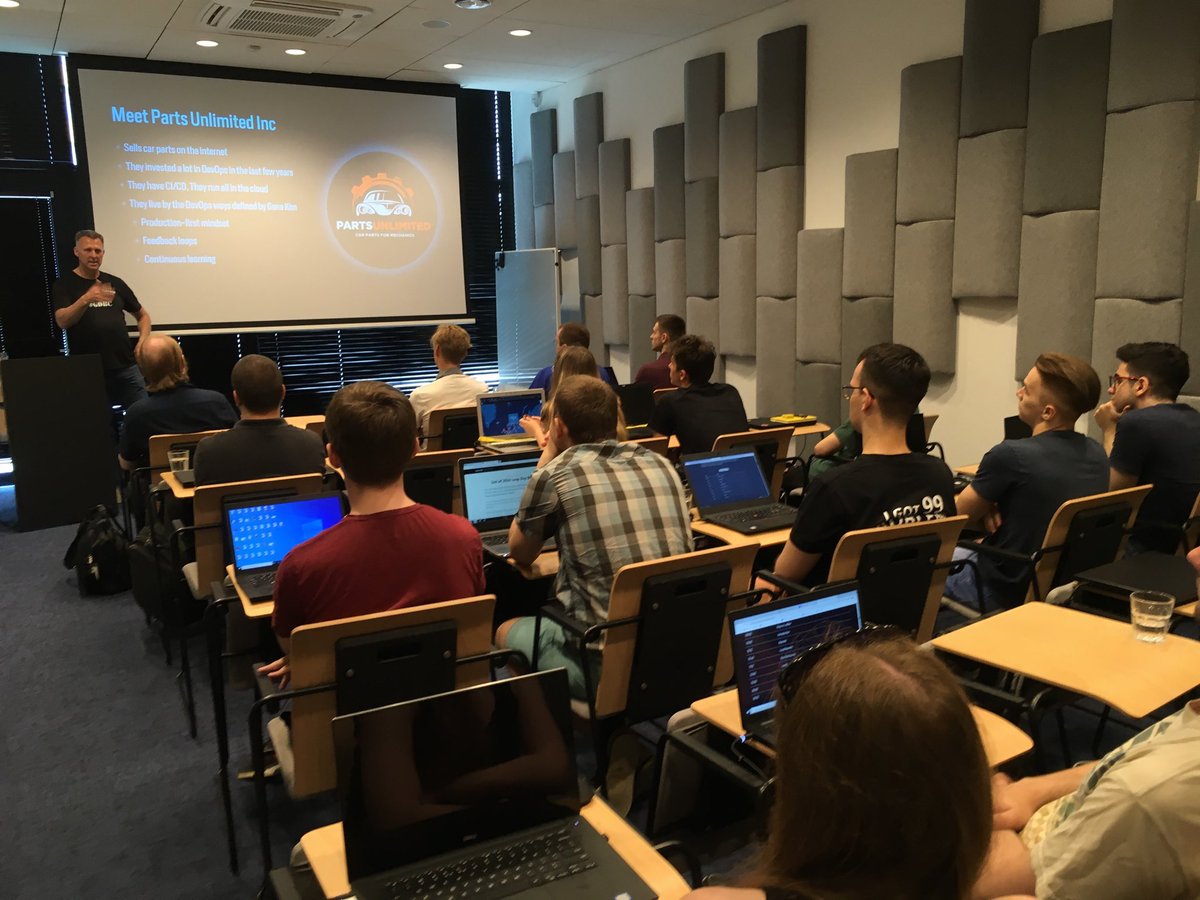 glassmountains's tweet photo. Raymond Hartog chanting his “production-first mindset” mantra in front of the GDBC audience @ Macaw Vilnius #gdbc #macaw https://t.co/YIOMvSY4jO
