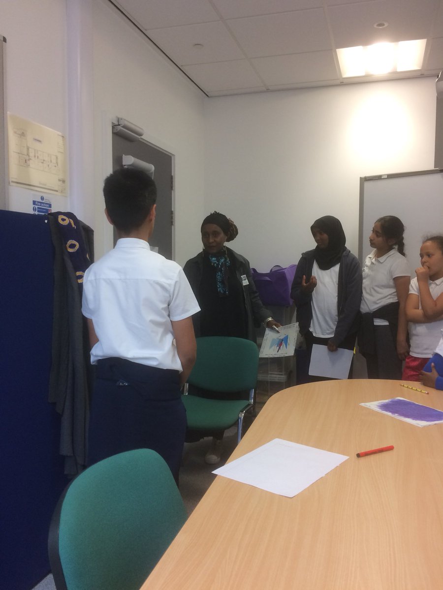 MCBFestival's tweet photo. With @PlymouthGrovePS pupils yesterday @Malikabooker working with young poets who will be performing this afternoon 4pm at the #BiggerBookBash https://t.co/wwbUsqtCvp