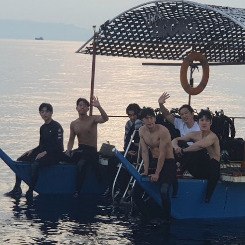 DC_HS89's tweet photo. 190615 그랑블루 공식 인스타그램

➡️ https://t.co/qBiX7N7z3E

#안형섭 #형섭 #AhnHyeongSeop #ヒョンソプ #安炯燮 #ฮยองซอบ https://t.co/hiX12KfizZ