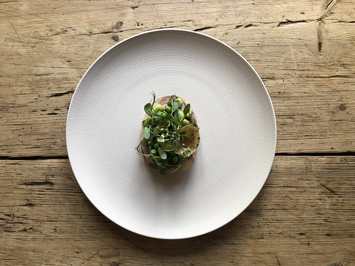 WhitehorseKS's tweet image. Have you booked your table for Fathers Day? Why not try our new Roast Leg of Lamb, Peas &amp;amp; broad Beans #makeitnice #flavourfirst @MichelinGuideUK #AARosettes #greatbritishroast #fathersday