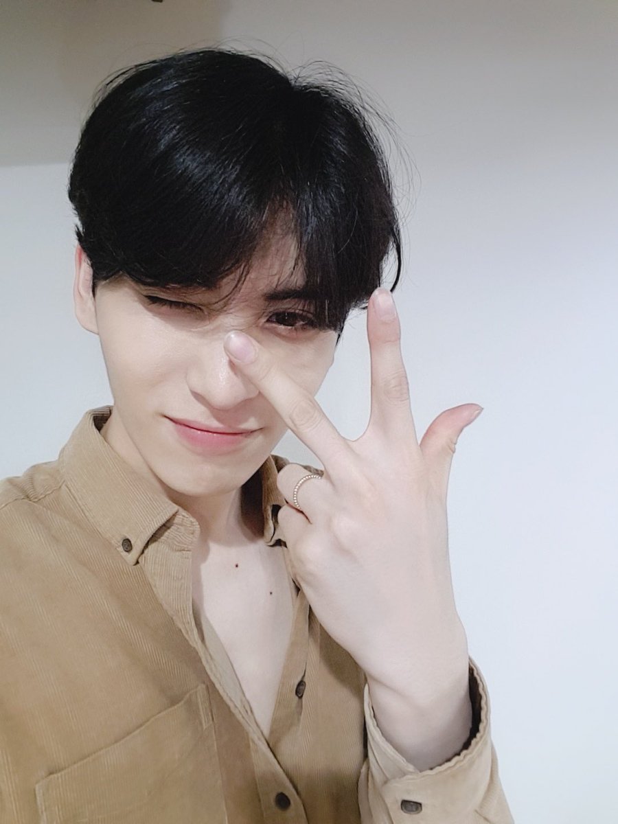 SF9_FANCLUB's tweet photo. SF9 공식 팬클럽 <FANTASY> 3기 추가모집 종료 D-1! SF9과 FANTASY가 함께 할 시간은 언제나 설렘🥰

#SF9 #에스에프나인 #FANTASY #판타지 🌌 https://t.co/G0ZybzF36h