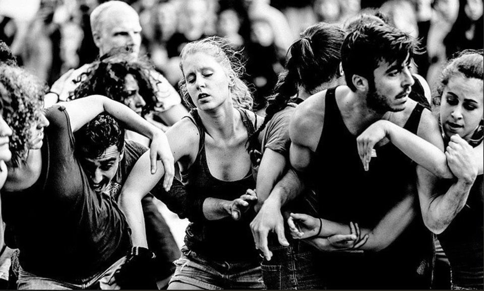 🎭 SÁBADO 15 DE JUNIO 

➖ VALÈNCIA
🔸PEEPBOX350º @meylingbisogno
📍 Plaça Esglesia Nazaret 12:00h.
🔸AIGUA 
📍 Plaça del Col·legi del Patriarca 19:00h.
🔸FLAM (ENTRADAS A LA VENTA)
📍 Teatre Principal València 20:30h.

Más info👉tercerasetmana.com/es/programacion