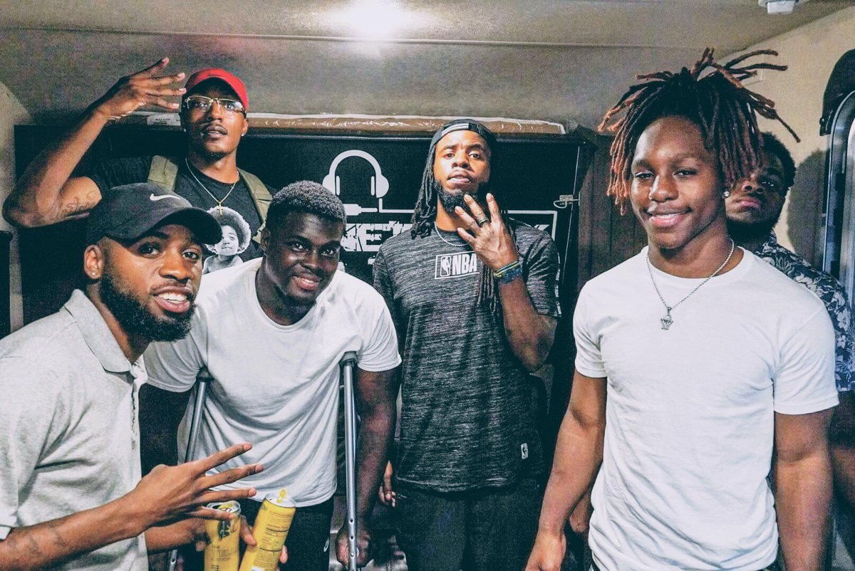 CertainIndivid1's tweet photo. Shout out to Carlos brown and CMG for the time yesterday  the loving movement  is here #Certain #Individual https://t.co/Ut2pAETPTX