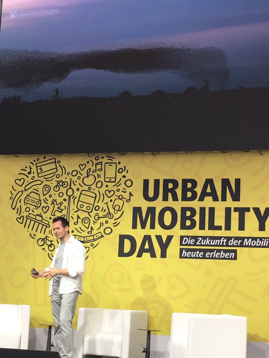 chillifresser's tweet photo. Was wir tun können: von der Natur lernen und auf die Stadtmobilität anwenden, sagt Dr. Arndt Pechstein beim #UrbanMobilityDay im Checker Tobi Style. https://t.co/wSD9sEIsPn
