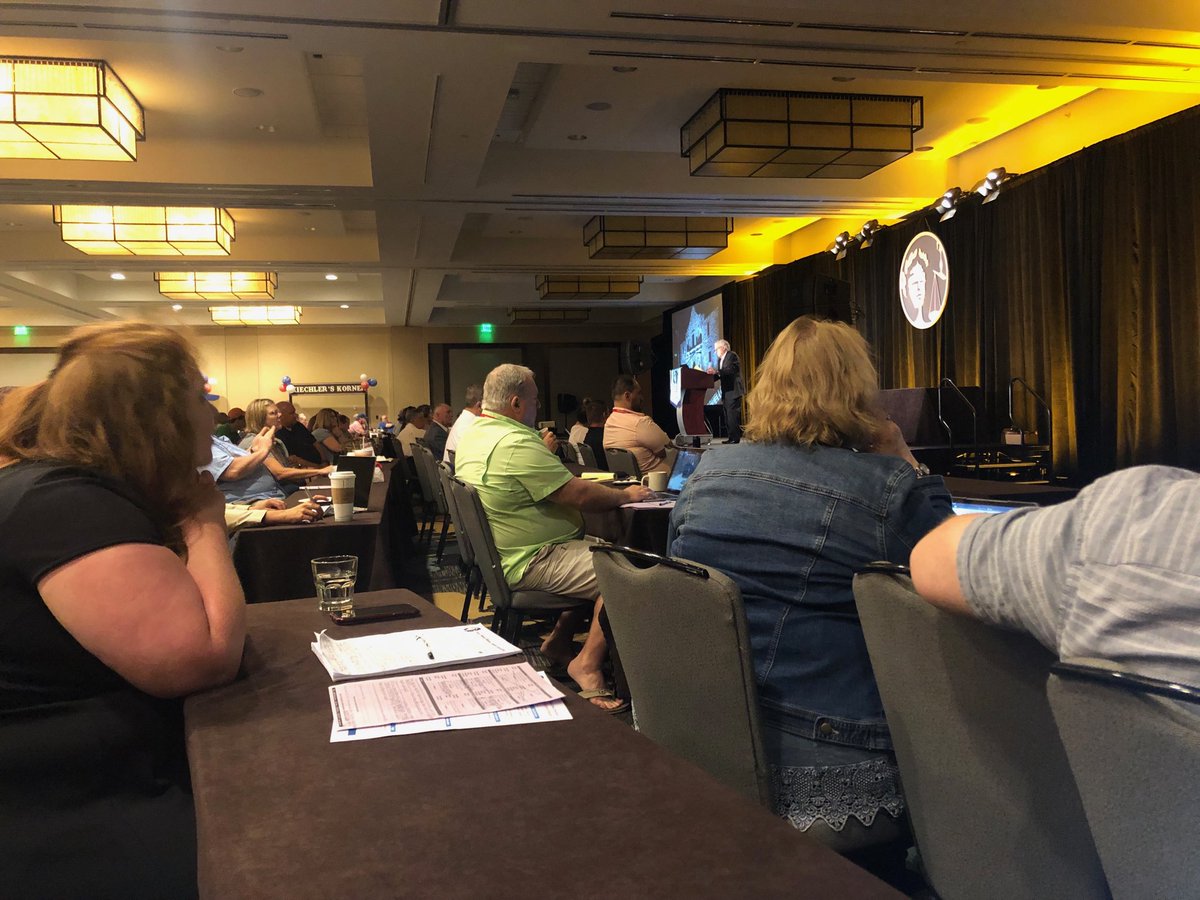 tcdla's tweet photo. Jerry Goldstein teaching lawyers how to be the chicken in the coop who finds the kernel of corn instead of getting the beak full of....
#rustyduncan https://t.co/KCquAuMHBO