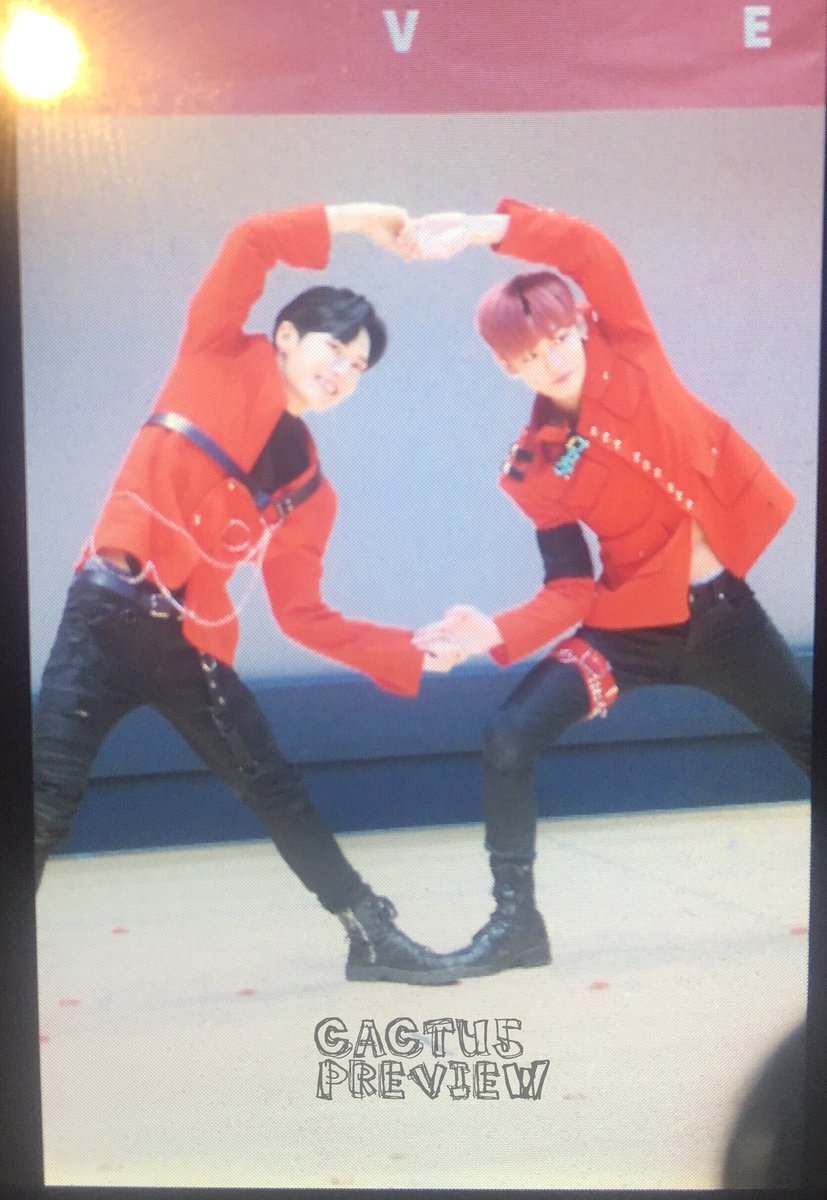 _CACTU5's tweet photo. 190615 조은뮤직 팬싸

PREVIEW

#ACE #CHAN #JUN #에이스 #찬 #준 #준희 #언더커버 #UNDERCOVER https://t.co/QCVKy5ub74