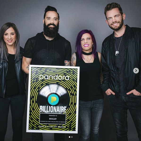 OfficialFCMusic's tweet photo. Honored to be a part of this one! Congrats @skilletmusic !! Not every day a song racks up over 2 Billion Streams on Pandora Alone. #feelinvincible 
.
.
WHOA THIS IS CRAZY!! @pandora awarded us with their #billionaire award that is given after an artist hits 1 billion listens. https://t.co/33yiOsrCBa