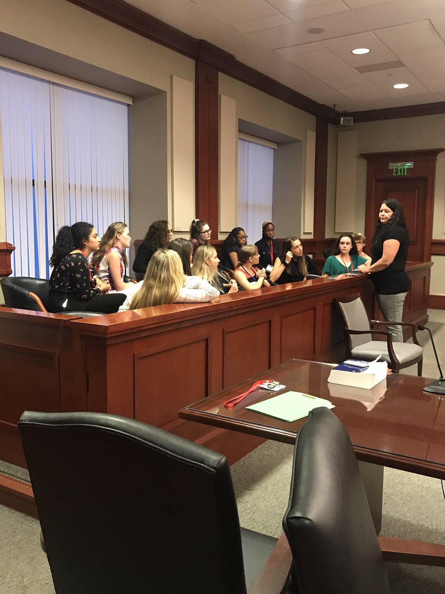 RYLA6970's tweet photo. In the evening of Day 2, we were able to participate in Teen Court for the second year in a row! Our RYLArians were able to adopt the role of Attorneys, Clerks, and Jury! #ServiceAboveSelf #ServiceAboveSelfie #BeTheInspiration @Rotary6970 @Rotary #RYLA6970 https://t.co/p3MkYasfbR