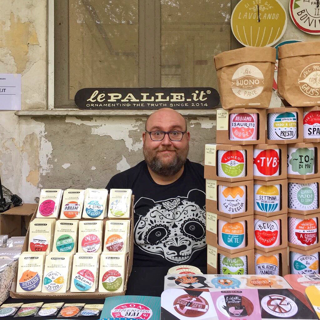 E alla fine eccoci qui 🌊 
Oggi e Domani abbiamo portato #LePalle al mare 🌊... Tutti a #Genova al @cotonfioc2019 !!!
Vi aspettiamo ☀️ #LePalleinTour #cotonfiocfestival