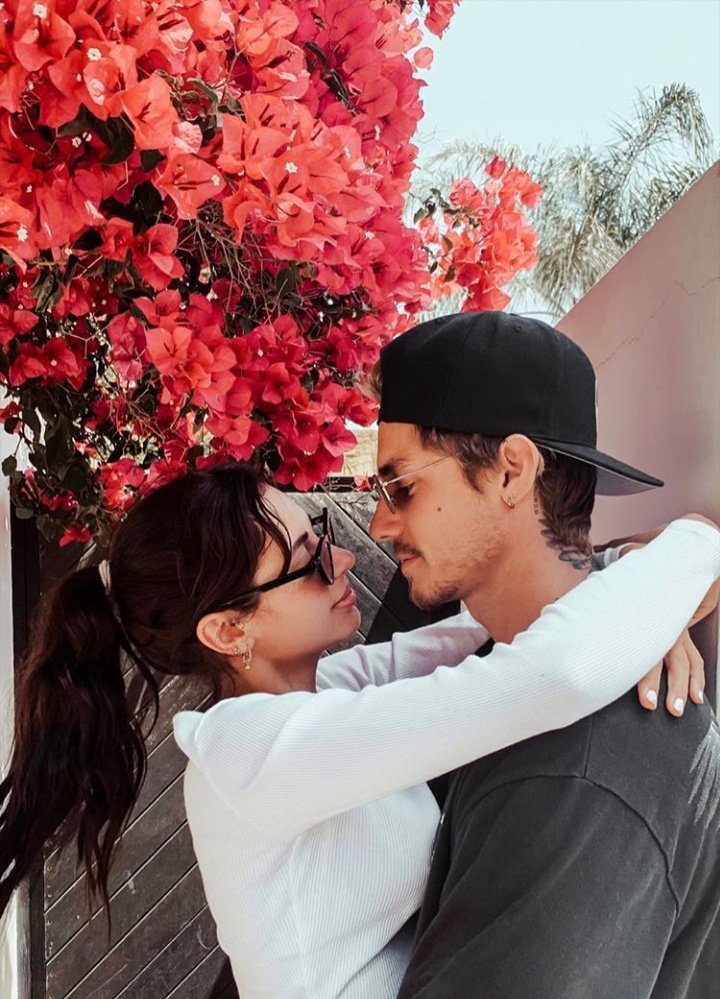 Aunque sea poco tiempo, no es normal lo que te echo de menos, mi vida.

Aquí estaré esperando.

Te quiero, mi vida 🖤