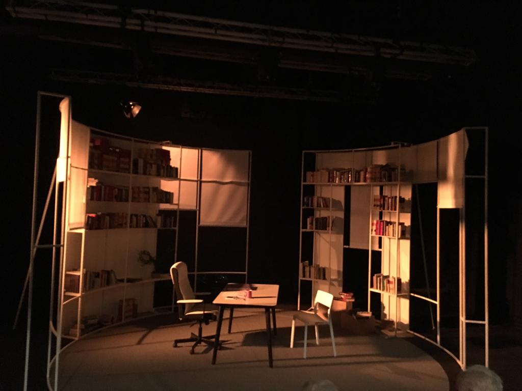 Quin gust vore el duel interpretatiu #EmparCanet - <a href="/AdilKoukouh/">AdilkoukouhOfficial</a> en "Rashid i Gabriel", la nova i interessantíssima proposta teatral de <a href="/gabkarwai/">Gabi Ochoa</a>, el seu autor i director. Crec que tindrà un llarg i fructuós recorregut! <a href="/TerceraSetmana/">Tercera Setmana</a> did it again! <a href="/republicalapiz/">La República del Lápiz</a>