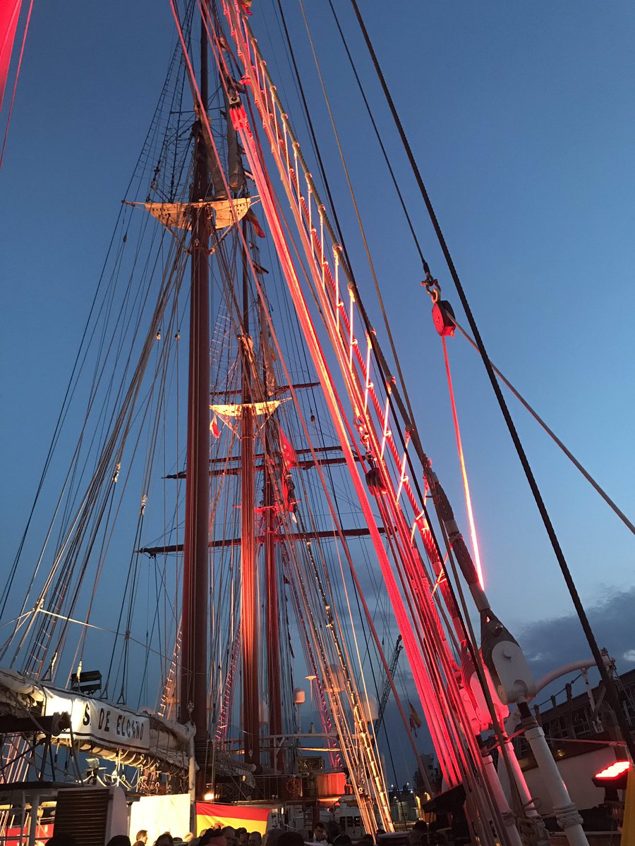 NZinWarsaw's tweet photo. Gracias Ambassador @EmbEspPolonia, Commander &amp; crew of #Spain’s sail training ship #JSdeElcano for gala evening at #DniMorze in #Szczecin. Would be great to see this beautiful vessel in #NewZealand one day! @MFATgovtNZ @nznavy @EmbajadaEspNZ @RealAntSimpson1 https://t.co/mCAcWwoDXw