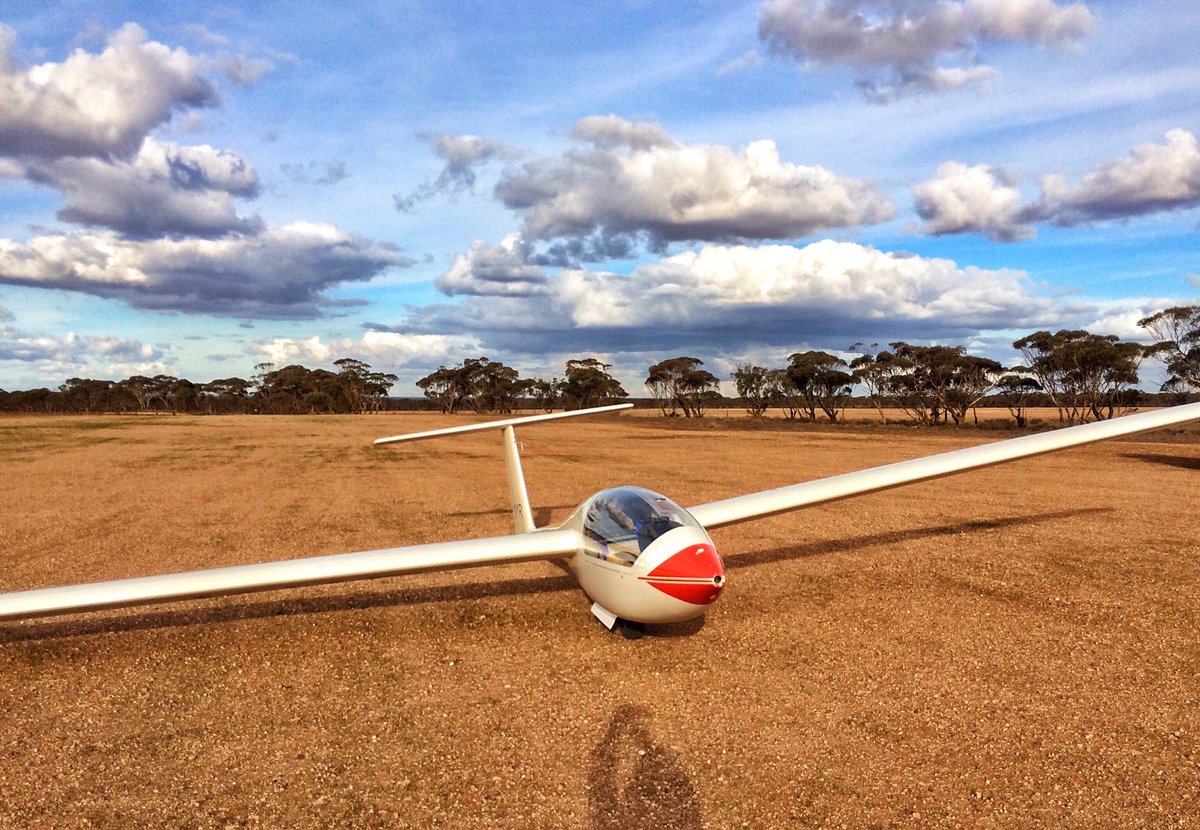 An utterly superb winter’s day for joint operations at Stonefield, with AUGC and BVGC members enjoying all the #soaring we could stand! What a beauty of a day!
#SoaringSaturday
