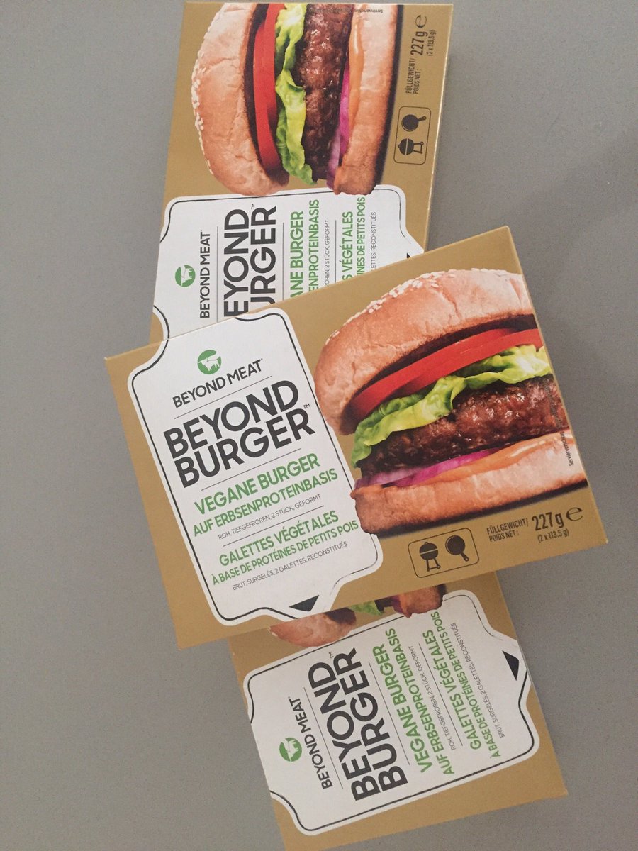 Bloggo's tweet photo. Stasera si mangia progresso. Grazie a @BeyondMeat e @CoopSuisse https://t.co/W7GfLtSllP