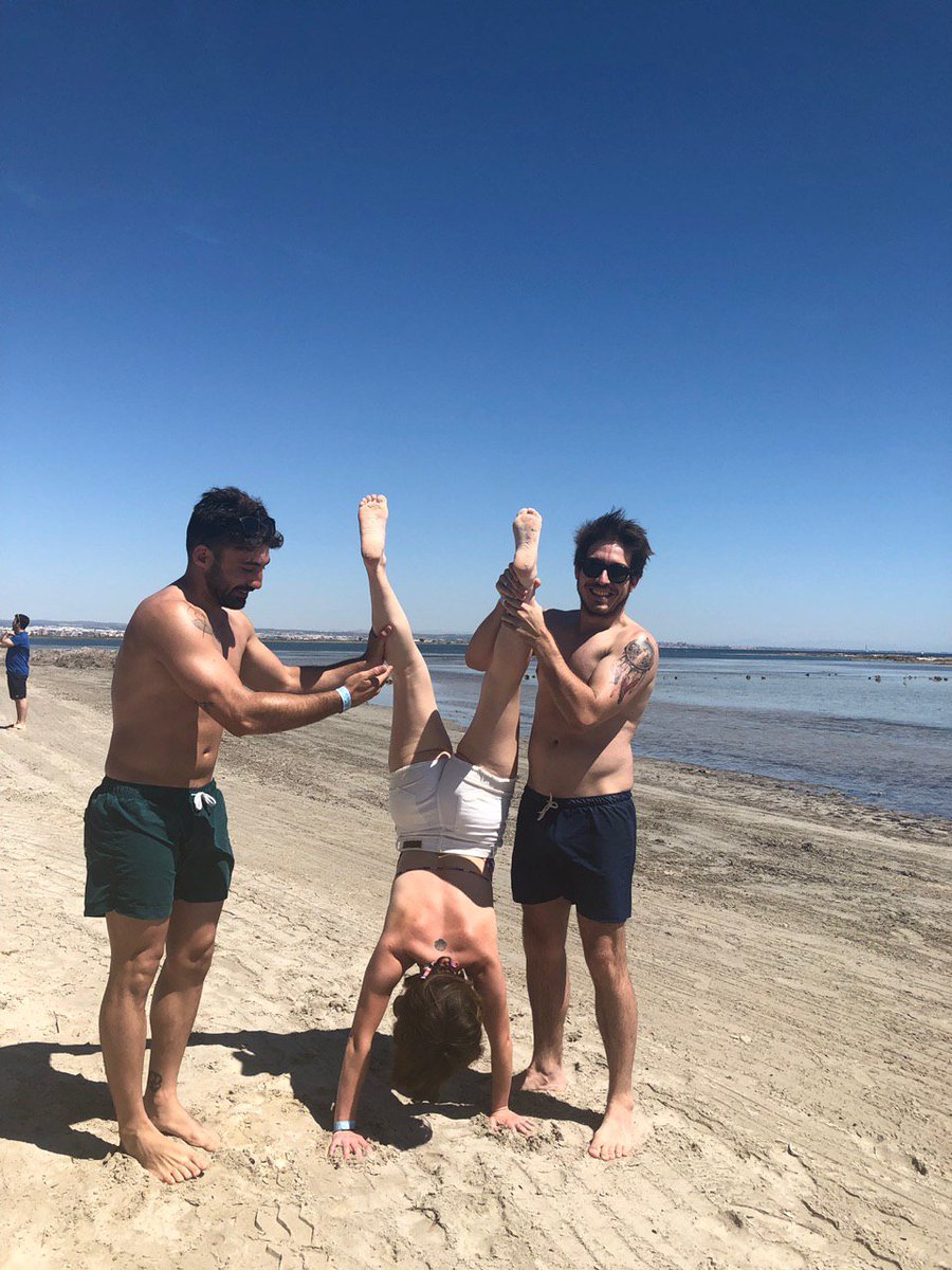 santenmax's tweet photo. Rico jamón murciano recién pescado! 🐷 #elpozoonthebeach #sob2019 #SOB19 https://t.co/f0O9dIYgHm