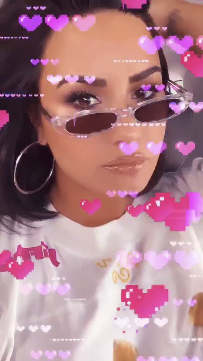 Demi Lovato Madrid🍒 tweet media