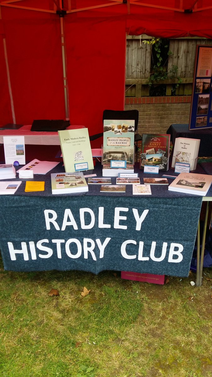 175OxfBranch tweet media