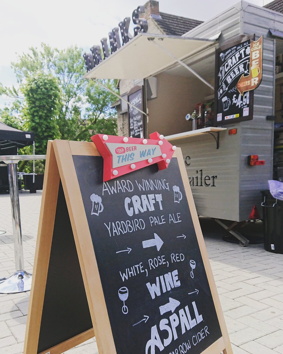 MillHillBwy's tweet photo. The best bar ever seen on the Broadway by @TheJollyTrailer here now. Music starts at 1pm https://t.co/sDrZkwxBSX