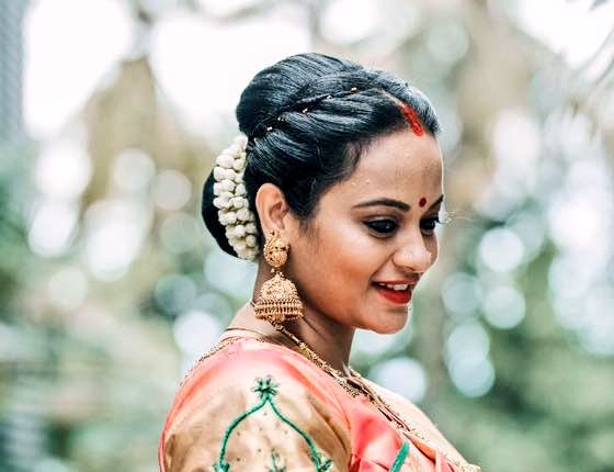 GORGEOUS SOUTH INDIAN BRIDAL HAIRSTYLE COLLECTION  PELLI POOLA JADALU  2019  WEDDING HAIRSTYLES  YouTube
