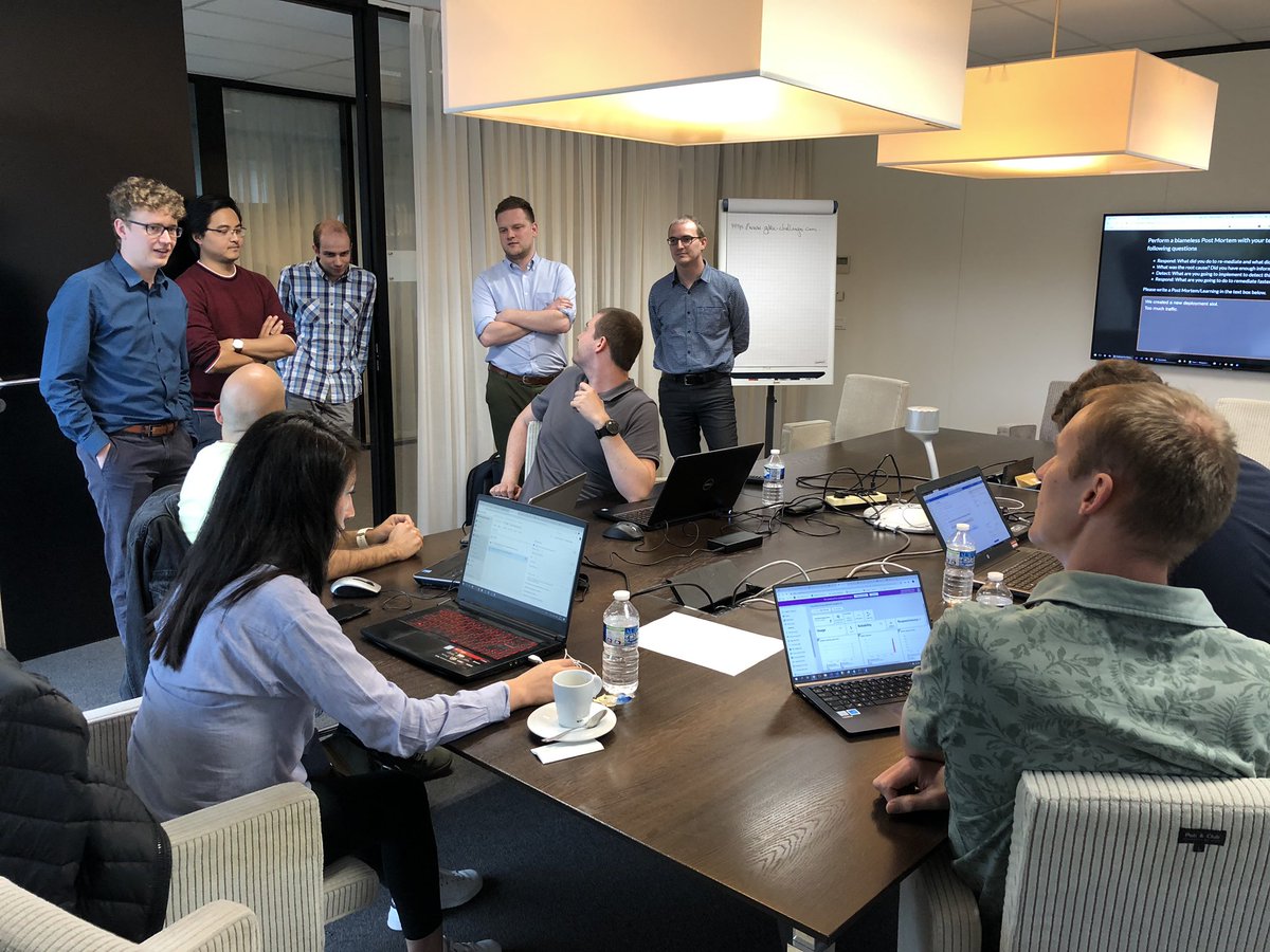 visug's tweet photo. It’s all about sharing experiences and knowledge. #gdbc #visug https://t.co/vSO8h1hmoi