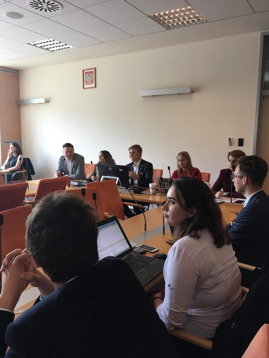 SamorzadPG's tweet photo. Odwiedził nas przewodniczący @psrporgpl Dominik Leżański. Rozmawiamy o prawach studentów, samorządności oraz zmianach w przepisach. Dziękujemy @d_lezanski za wizytę! https://t.co/jsbA3beuEG
