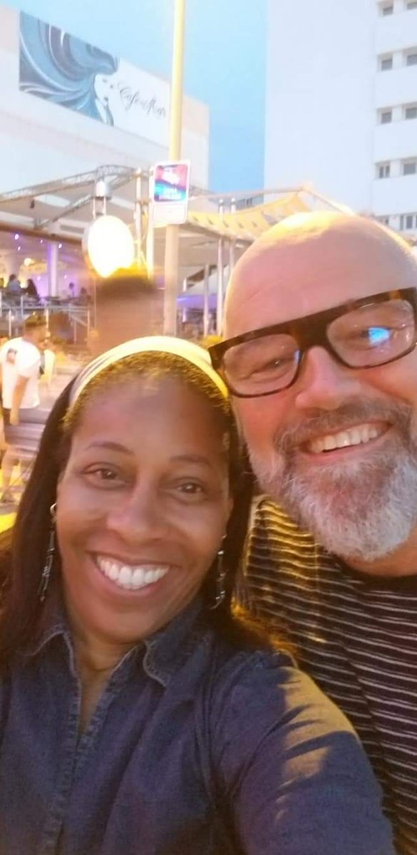 FUNKtionSound's tweet photo. @SimonDunmore Thanks for taking the time to talk with @oatesreal from @WFNKradio during our stay in #ibiza2019 .  She and her #Hubby @iamdjrome were on the island for the #WorldwideDJnetwork #InternationalDJmeetNgreet2019.
We WILL follow-up w/u by sending you some #FUNKtionProductions.

Cheers https://t.co/VXLgD5PTXv