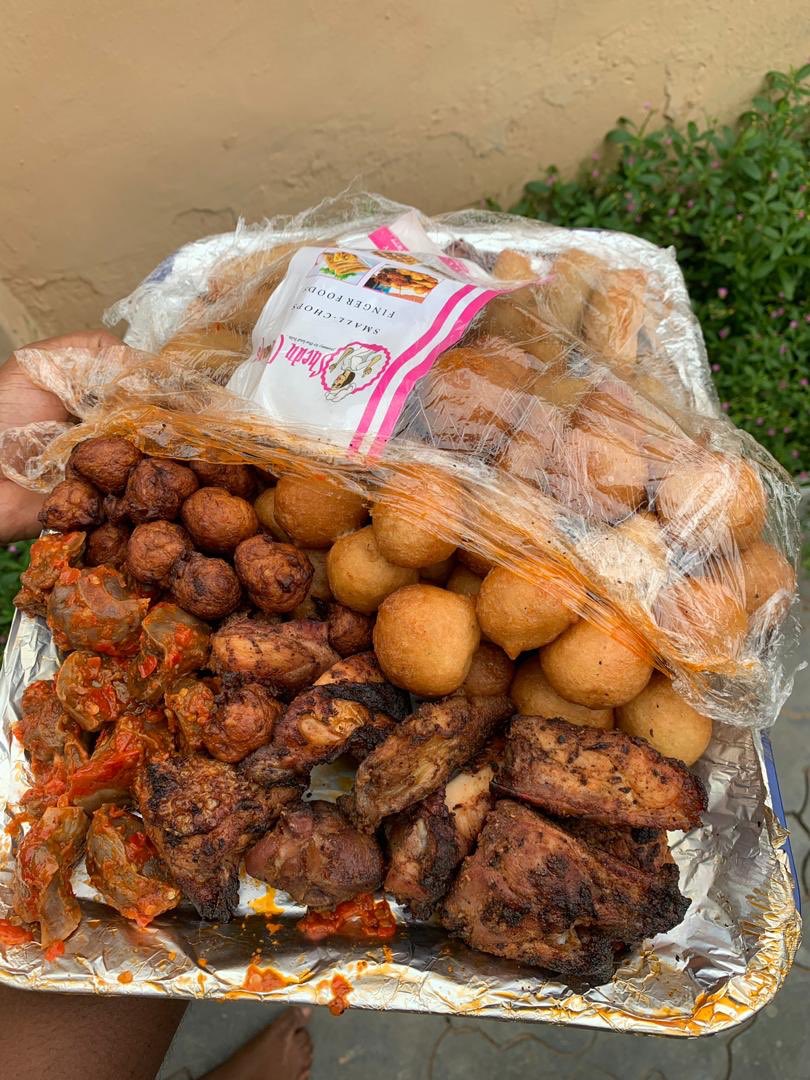 miss_she_du's tweet photo. Show me a platter that is madder and cheaper than this? I will wait 😋😋😋😋

Just 5k 🥰 https://t.co/RkkjvPAJ4N