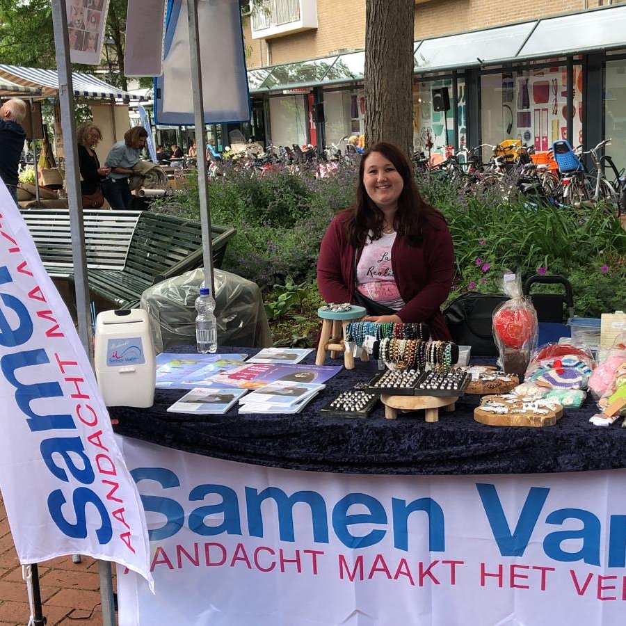 Zien we je zo?

We heten je van harte welkom op onze kraam op de Goede Doelenmarkt in Bussum!

Tot zo!