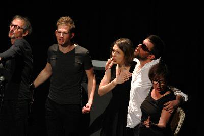 FleursduMail's tweet photo. #FleursDuMail Jour 4
14h #Théâtre Salle Smague - Prix Libre
16h30 #ScèneOuverte L'Antre-2 - Gratuit
18h30 #Théâtre Smague - Prix Libre
18h30 #Théâtre Adec - 4€/3€
20h #Impro   La Bascule - Gratuit
21h #Théâtre Smague - Prix Libre
21h #Théâtre Adec - 4€/3€
Faites vos choix ! https://t.co/EOqze1cCLK