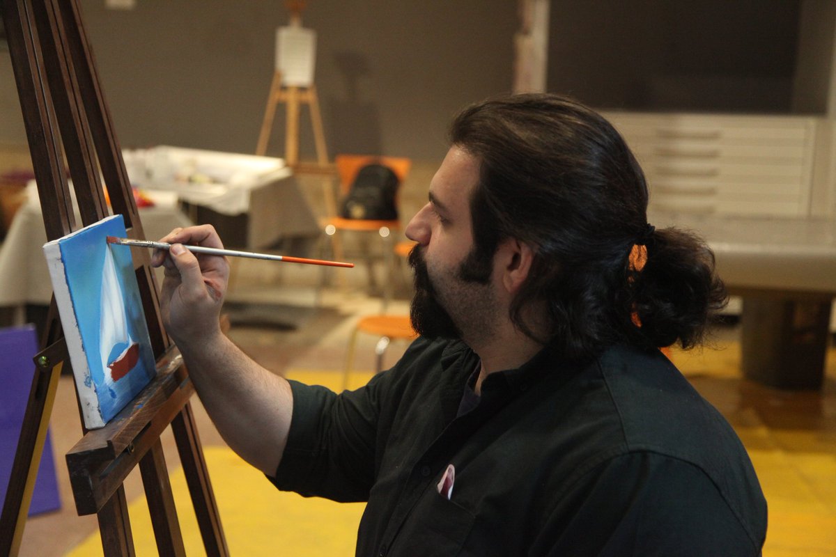 3. Uluslararası Bilkent Sanat Festivali'nde, Kuveytli sanatçı Ahmed Muqeem resim yaparken..

#bilkentartfest #bilkentsanatfestivali <a href="/bilkentcenter/">Bilkent Center AVM</a> #resim #ressam #sanat #art #festival #ankara #bilkent