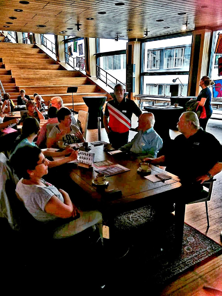 Vandaag een ontmoetingen van de taalambassadeurs in Arnhem. Hoe en, wat we gaan doen, en ook wat er gaat veranderen voor ons allemaal.