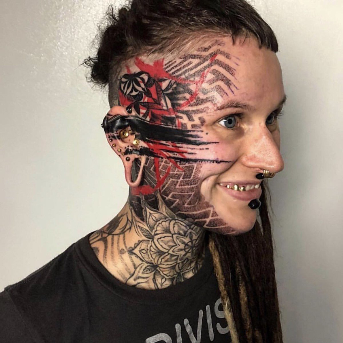 Inkbabatattoo's tweet photo. You can see the happiness after having this killer tattoo by Guido Schmitz 
Inkbabatattoostudio | Arambol | Goa | India |
(Whatsapp: +919892398949/ 7719099888)
#trashpolkatattoo #tattooisartmagazine #tattooislifemagazine #tattoosocietymagazine #inked #inkbabatattoostudio #arambol https://t.co/AQiP8zdiiK