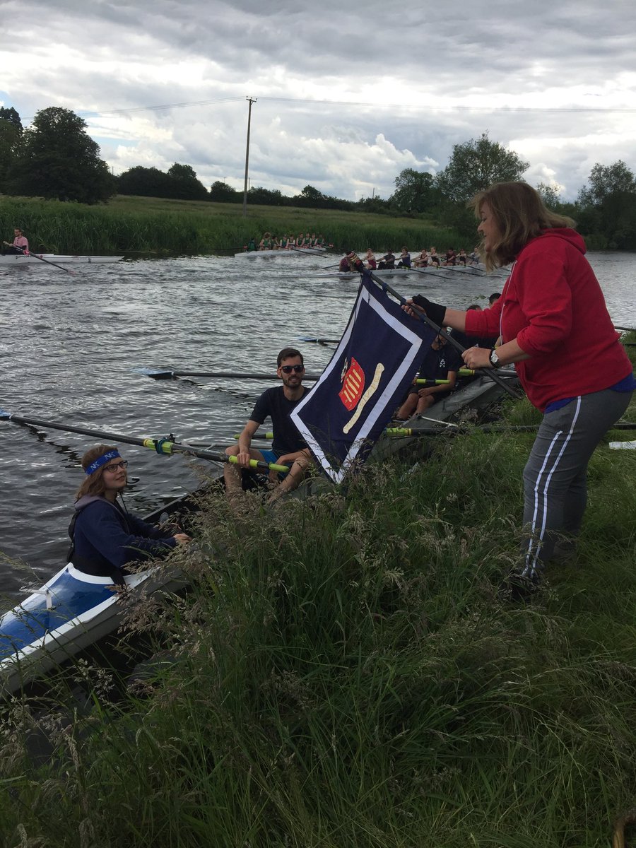 farnsa's tweet photo. Blades for @peterhouse_cam M3! I and @bridget_kendall very proud! #maybumps #yeahhouse https://t.co/vj2HtS5ohs