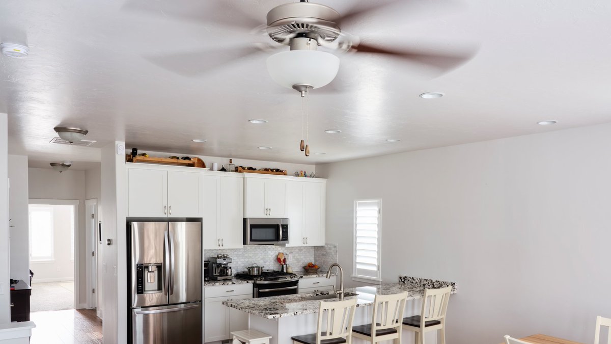 Pods On Twitter Beat The Heat By Adjusting Ceiling Fans To