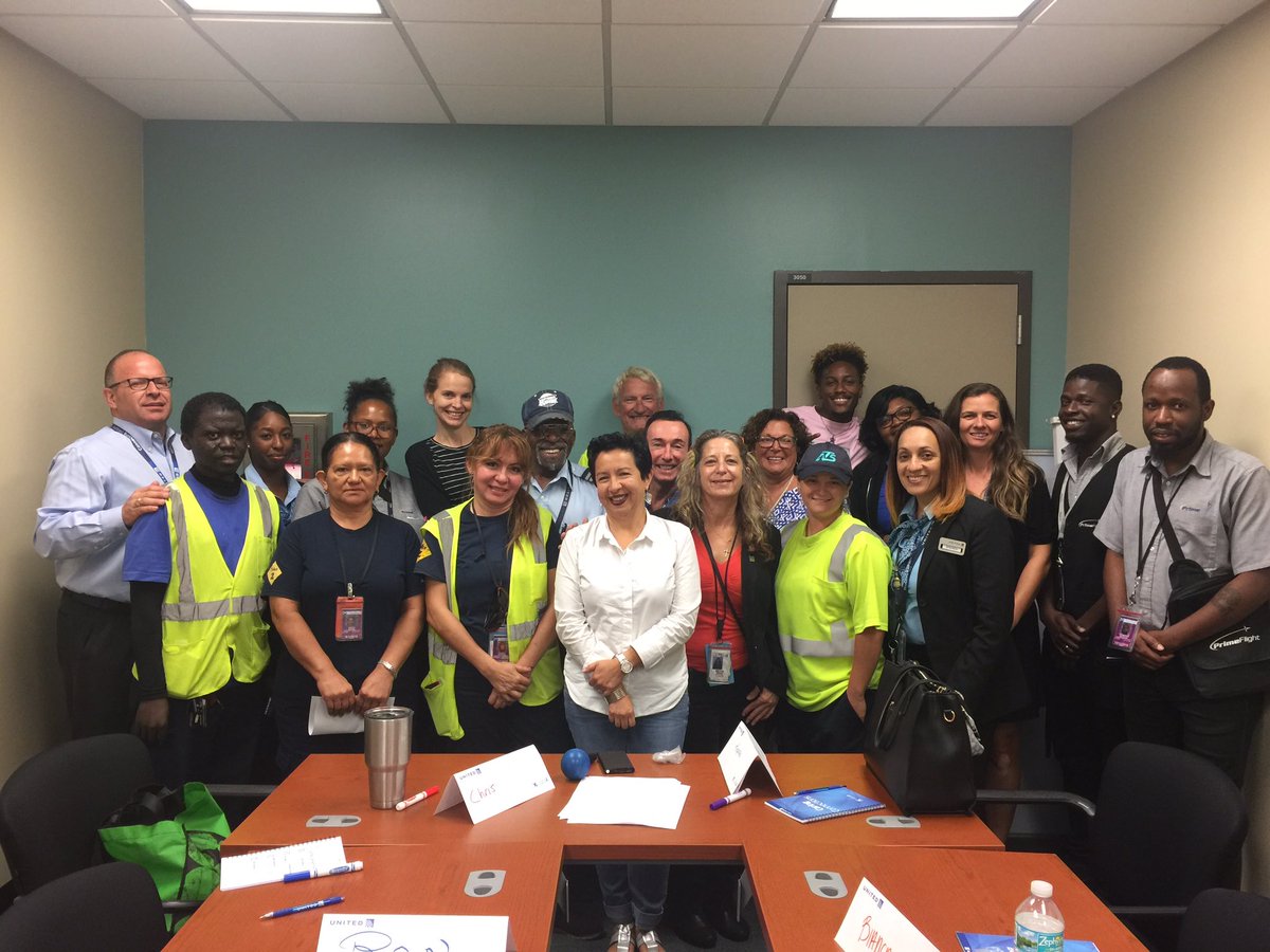 Debp1017's tweet photo. #BeingUnited Day 2 Pbi #caring connections another great group https://t.co/6SGWga4dJc