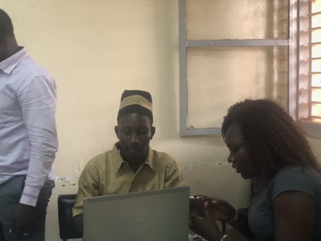 BnuelCom's tweet photo. Filmer, monter une vidéo professionnelle avec un smartphone #TechCamp2019 @KABORRENE1 @hamdryatou @NoufouBOINA @NoufouBOINA @moudiam #Lwili #Burkina #TechCampOHG2019 @NANAPRISCA3 https://t.co/AM6HHBoBcq