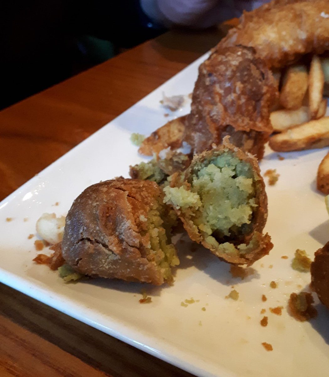 Mushy peas in batter wrong very wrong all flavour has been destroyed in a deep fat fryer. RIP mushy peas good bye old friend <a href="/GordonRamsay/">Gordon Ramsay</a>