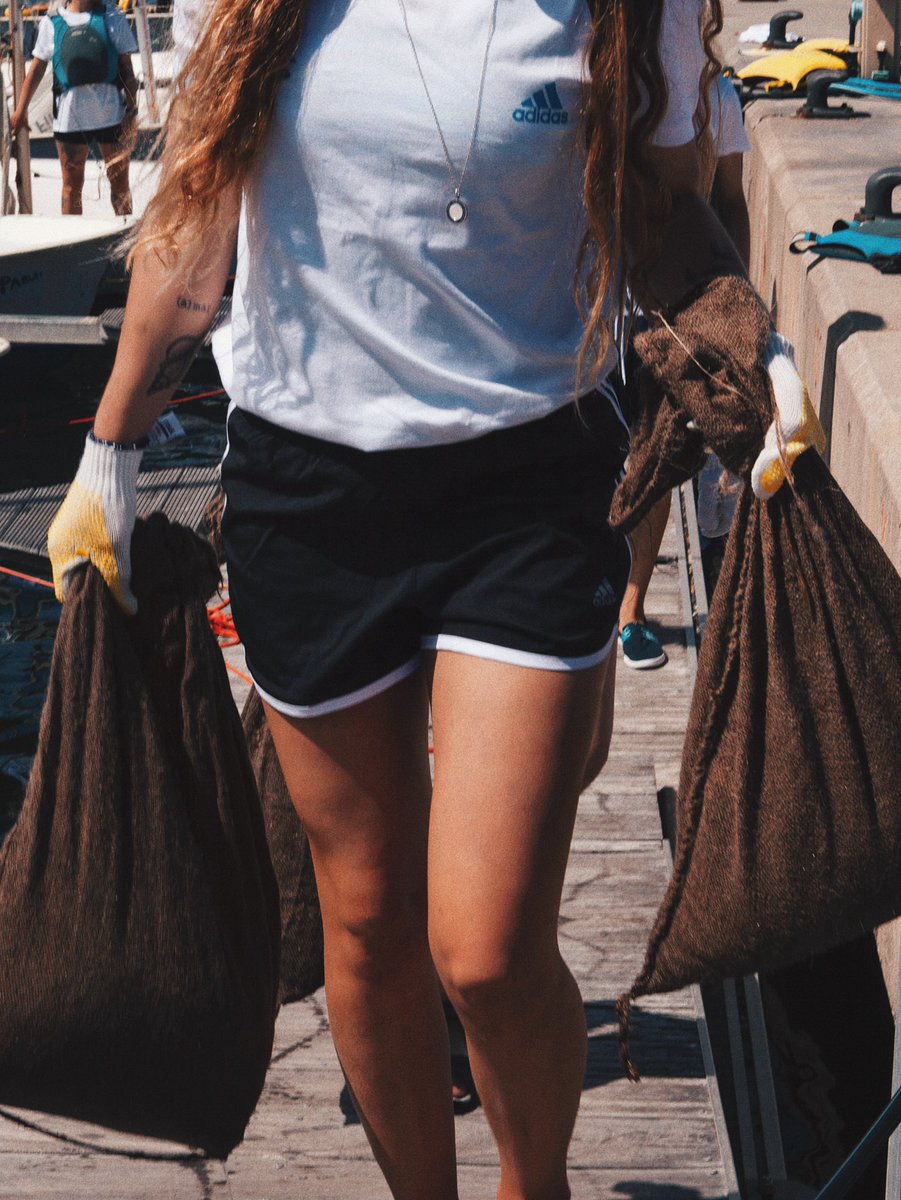 giselapulido's tweet photo. A very special week dedicated to the oceans 🌊 Thanks @adidas_ES for giving me the opportunity to be part of this project. Now lets keep fighting for a world without plastics ♻️ #parley #RunForTheOceans https://t.co/muxv91BoaH